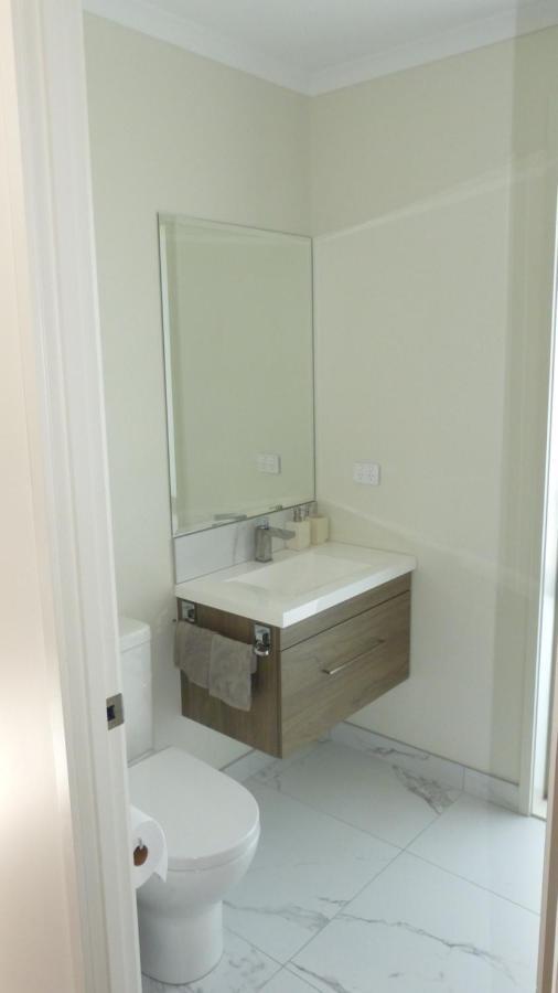 Modern Self Contained Apartment In Riverhead מראה חיצוני תמונה