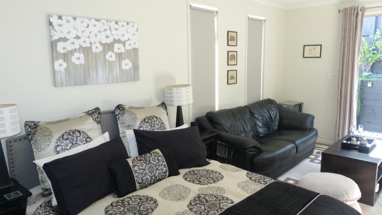 Modern Self Contained Apartment In Riverhead מראה חיצוני תמונה