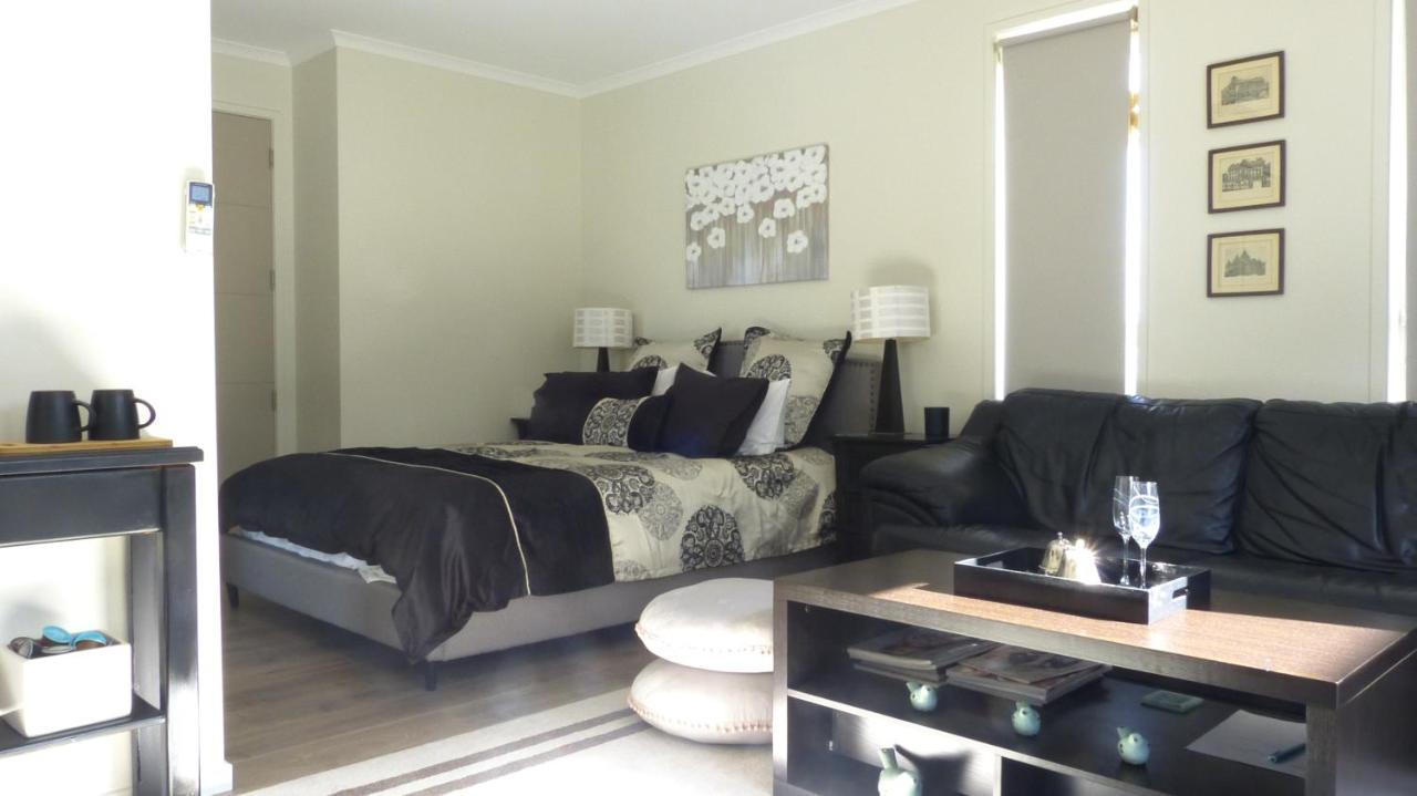 Modern Self Contained Apartment In Riverhead מראה חיצוני תמונה